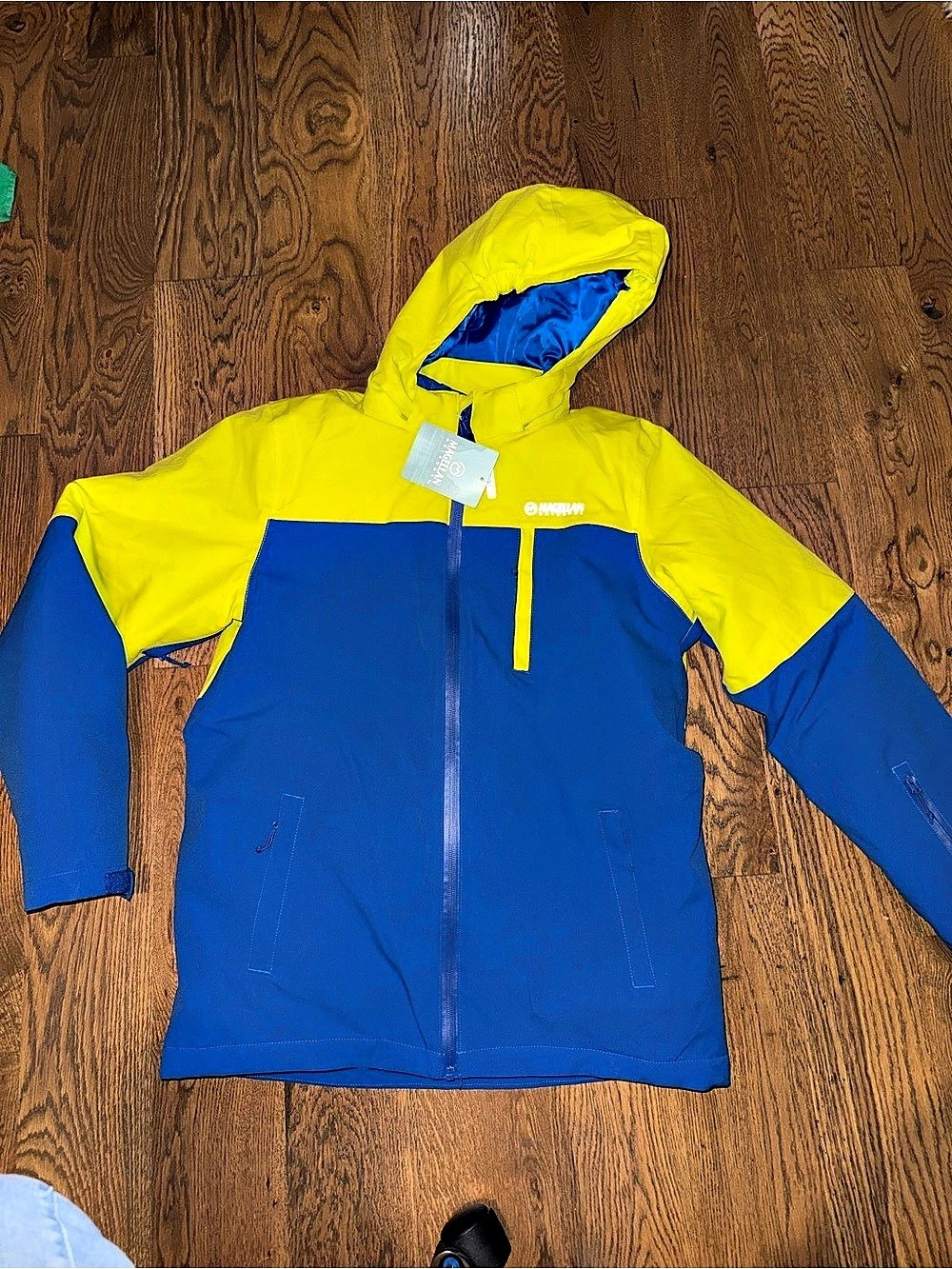 Magellan Outdoors Color Block Ski Jacket Blue & Yellow XL kids 18/20 NWT